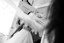Load image into Gallery viewer, Hayley Paige &#39;Josie&#39; - Hayley Paige - Nearly Newlywed Bridal Boutique - 5
