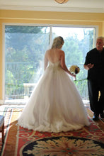 Load image into Gallery viewer, Allure &#39;9022&#39; size 8 used wedding dress back view on bride
