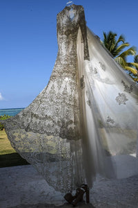 Yolan Cris 'Miel' wedding dress size-00 PREOWNED