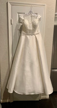 Load image into Gallery viewer, Stella york &#39;6763&#39; wedding dress size-14 NEW
