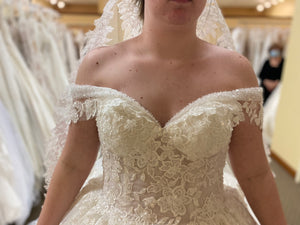 Autumn Silk '18w555' wedding dress size-12 NEW