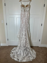 Load image into Gallery viewer, Vivienne Westwood &#39;Vivian &#39; wedding dress size-08 PREOWNED
