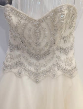 Load image into Gallery viewer, James Clifford &#39;11585&#39; wedding dress size-10 PREOWNED
