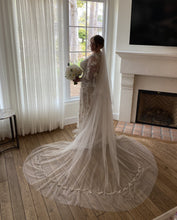 Load image into Gallery viewer, Dana Harel &#39;Lotus Gown&#39; wedding dress size-18 PREOWNED
