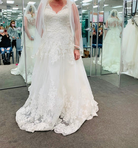 Davids Bridal 'WG3850' wedding dress size-14 NEW
