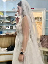 Load image into Gallery viewer, Wtoo &#39;Seeley 13713&#39; wedding dress size-04 NEW
