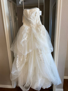 Vera Wang White 'VW351162' wedding dress size-06 NEW