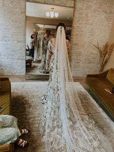 Rue de seine 'Avril' wedding dress size-08 NEW