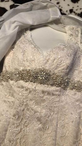 David's Bridal 'T9612' wedding dress size-12 NEW