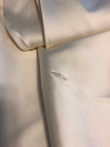 Pronovias 'Enza' size 8 used wedding dress view of tear