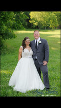 Load image into Gallery viewer, Watters &#39;8082B&#39; size 16 used wedding dress front view on bride

