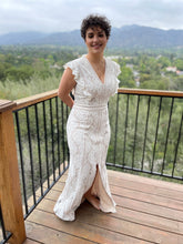Load image into Gallery viewer, BHLDN &#39;BHLDN Placid Gown by Tadashi Shoji&#39; wedding dress size-12 PREOWNED
