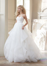 Load image into Gallery viewer, Hayley Paige &#39;Londyn&#39; size 10 new wedding dress front view on model
