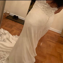 Load image into Gallery viewer, Allure Bridals &#39;9683&#39; wedding dress size-20 SAMPLE
