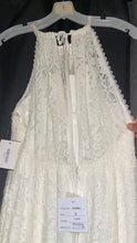 Load image into Gallery viewer, David&#39;s Bridal &#39;WG3883&#39; wedding dress size-08 NEW
