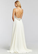 Load image into Gallery viewer, Hayley Paige &#39;Dazhi&#39; size 6 new wedding dress back view on model
