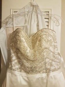 Casablanca 'B093' size 6 sample wedding dress front view close up on hanger