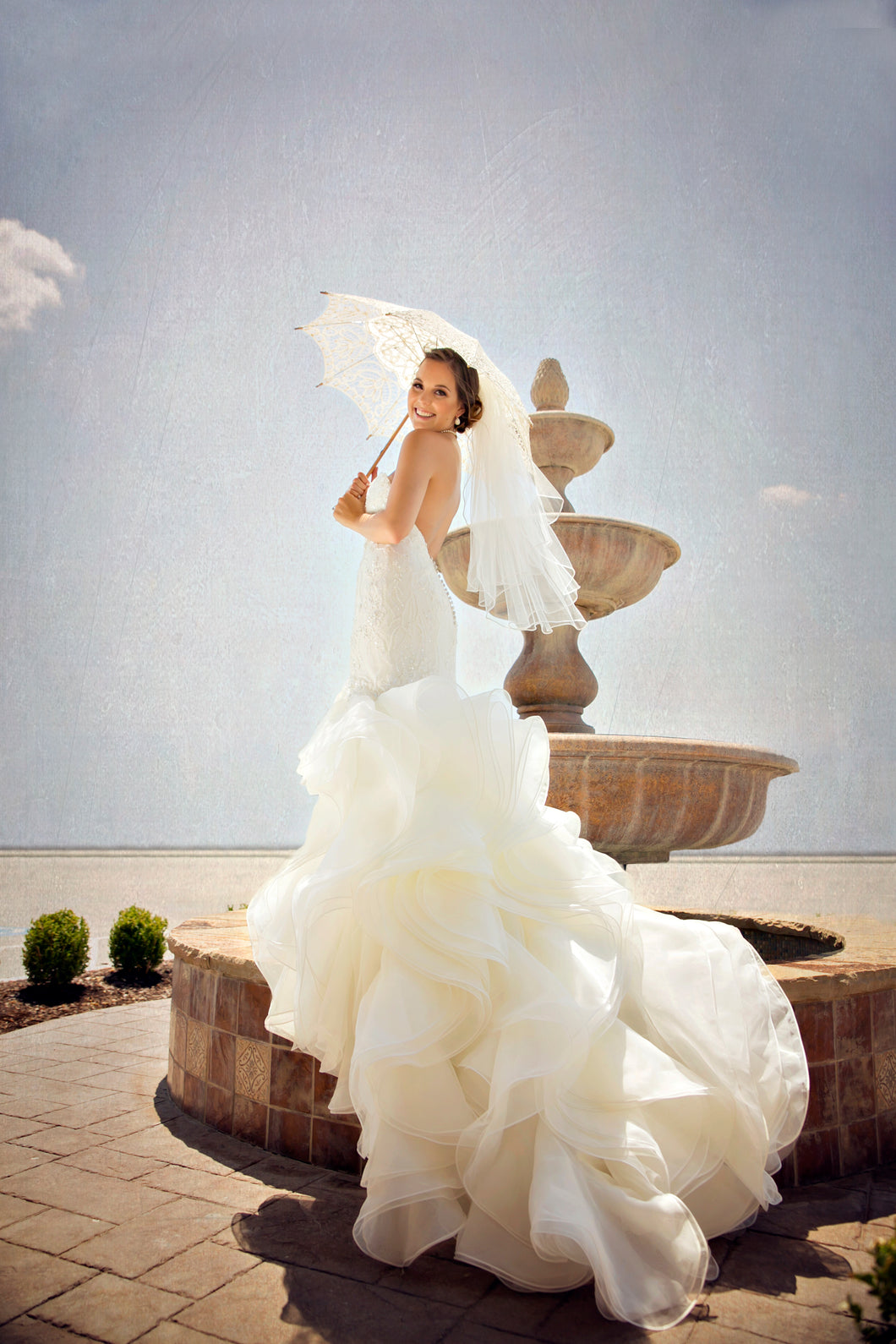 Justin Alexander '9766' size 6 used wedding dress side view on bride
