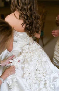 Pnina Tornai 'Satin Ball Gown' size 4 used wedding dress close up of fabric