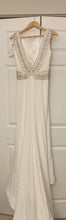 Load image into Gallery viewer, Grace and Ivory &#39;Elise&#39; wedding dress size-04 NEW

