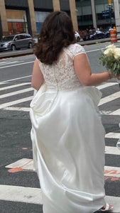 LUNA NOVIAS 'YUSEF' wedding dress size-12 PREOWNED
