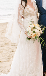 Carolina Herrera 'Claudette Dress' wedding dress size-08 PREOWNED