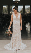 Load image into Gallery viewer, Calla Blanche &#39;LP2020 FALLON&#39; wedding dress size-12 PREOWNED
