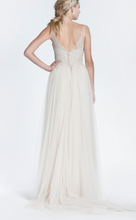 Load image into Gallery viewer, Paolo Sebastian &#39;Mia&#39; size 2 used wedding dress back view on model
