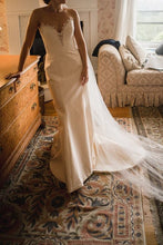 Load image into Gallery viewer, Romona Keveza &#39;L8129&#39; size 4 used wedding dress front view on bride
