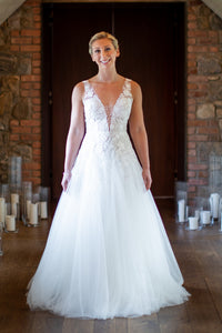 Mira Zwillinger 'SOPHIA' wedding dress size-04 PREOWNED