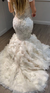 Ysa Makino '68982' wedding dress size-08 NEW