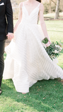 Load image into Gallery viewer, Hayley Paige &#39;Decklyn Gown&#39; wedding dress size-00 PREOWNED
