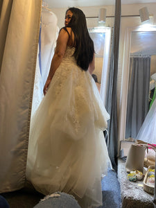 David's Bridal 'WG3861' wedding dress size-12 PREOWNED