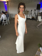 Load image into Gallery viewer, Katie May &#39;Barcelona&#39; wedding dress size-02 PREOWNED
