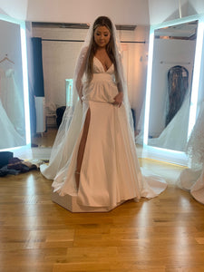 VG 'Aquarius' wedding dress size-04 NEW
