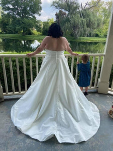 David's Bridal '9wg4017' wedding dress size-18W PREOWNED