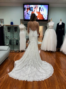 Essence of Australia '2362' size 4 new wedding dress back view on bride