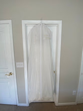 Load image into Gallery viewer, Calla Blanche &#39;Mirai&#39; wedding dress size-04 NEW
