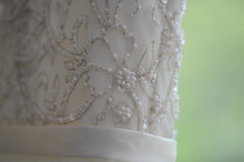 Load image into Gallery viewer, David&#39;s Bridal &#39;Garza Ball Gown&#39; size 10 used wedding dress close up view
