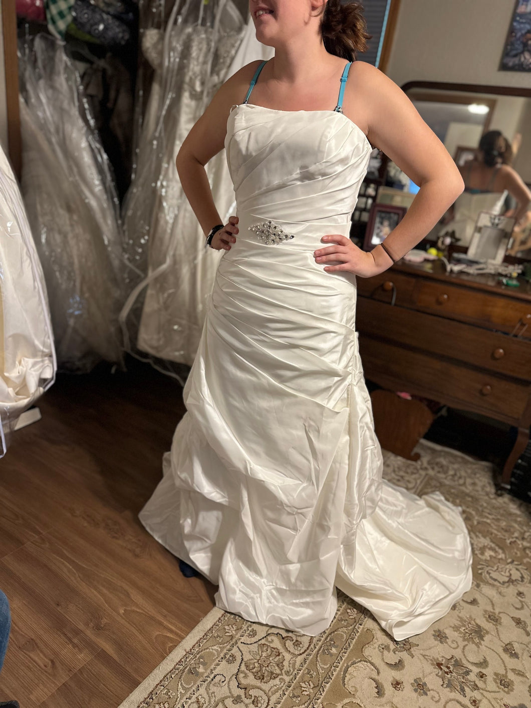 Da vinci '50012' wedding dress size-14 PREOWNED