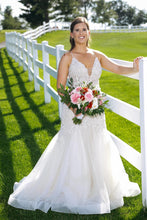 Load image into Gallery viewer, Casablanca &#39;2359 Clara&#39; wedding dress size-06 PREOWNED
