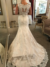 Load image into Gallery viewer, Maggie Sottero &#39;4ms061&#39; wedding dress size-10 PREOWNED
