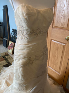Christina Wu '205' wedding dress size-10 NEW
