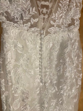 Load image into Gallery viewer, Maggie Sottero &#39;Greenley&#39; wedding dress size-08 NEW
