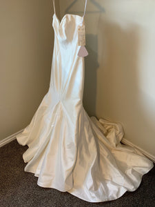 tulle 'Erin' wedding dress size-08 SAMPLE