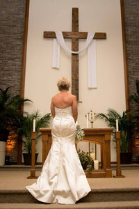 Matthew Christopher 'Vivian' size 10 used wedding dress back view on bride