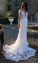 Load image into Gallery viewer, Nicole Spose &#39;NIAB 1840&#39; size 6 used wedding dress front view on bride
