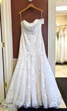 Load image into Gallery viewer, Maggie Sottero &#39;Aretha&#39; wedding dress size-14 NEW
