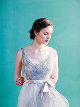Load image into Gallery viewer, Carol Hannah downton - Custom - Nearly Newlywed Bridal Boutique - 4
