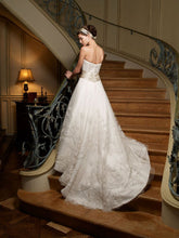 Load image into Gallery viewer, Casablanca &#39;1971&#39; size 10 used wedding dress back view on model
